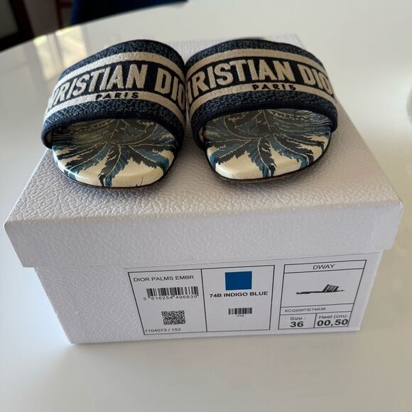 Christian Dior Dway Sandals Size EU 36 US 6
Embroidered Indigo Blue Slides Shoes - Picture 10 of 10